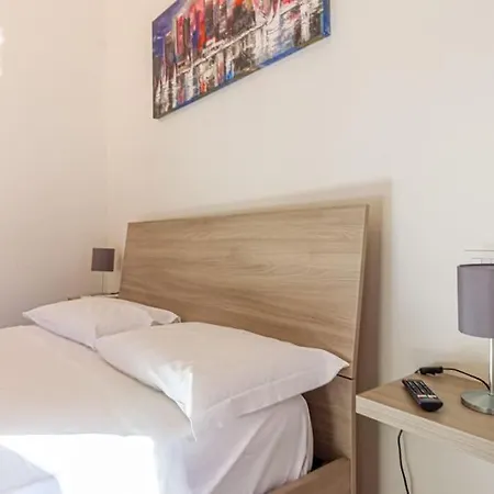 Delle Casse 2 * ボローニャ